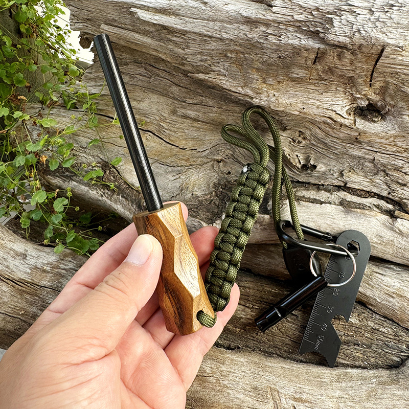 New Outdoor Flint Fire Starter - Ferro Rod Striker avis et prix